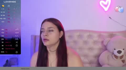 Niikii online show from February 24, 2025, 1:35 am