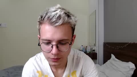 Snapshot of nikikerry_cum_ chatting on February 15, 2026, 2:03 pm nikikerry_cum_ online show from February 15, 2026, 2:03 pm