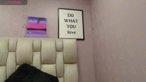 Nilly online show from December 5, 2024, 5:59 am