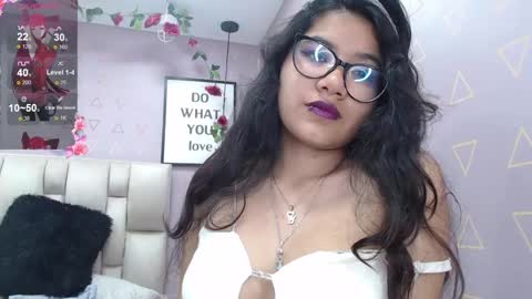 Nilly online show from December 19, 2024, 3:19 pm