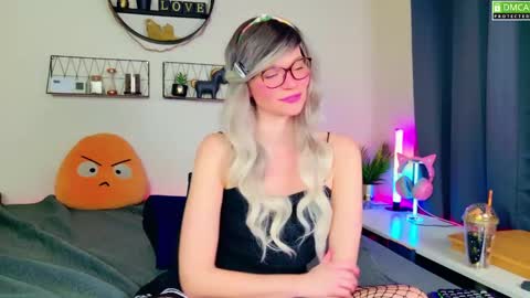 Kitty Chatte online show from January 22, 2025, 8:38 pm