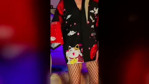Snapshot of nikki_goldberg chatting on May 10, 2026, 12:43 pm Kitty Chatte online show from May 10, 2026, 12:43 pm