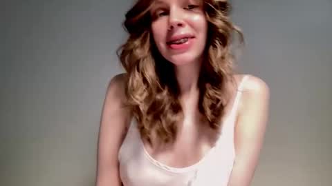 Snapshot of nikki_mi chatting on February 27, 2025, 10:04 am Nikki online show from February 27, 2025, 10:04 am