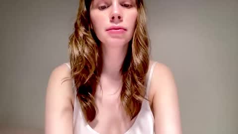 Nikki online show from November 9, 2025, 10:02 am