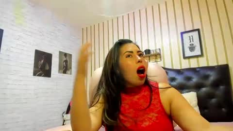 Snapshot of nikki_nikol chatting on June 17, 2026, 12:02 am Nikki online show from June 17, 2026, 12:02 am