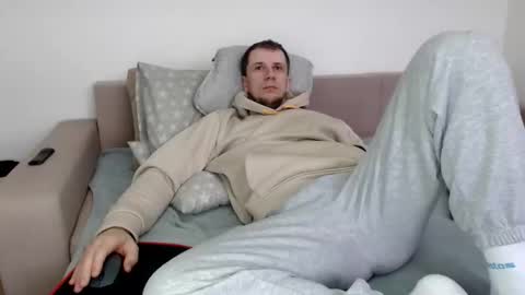 Nick online show from November 10, 2025, 7:51 am