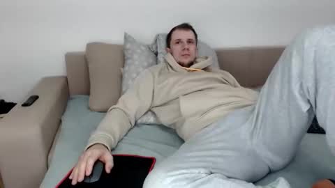 Nick online show from November 11, 2025, 7:52 am