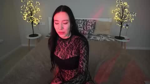 Nikki online show from October 11, 2025, 5:28 am