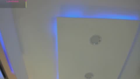 Nikki  online show from March 10, 2025, 4:38 am