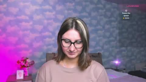 Snapshot of nikkikiss___ chatting on July 17, 2026, 2:29 am nikkikiss___ online show from July 17, 2026, 2:29 am