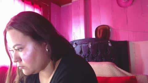 Snapshot of nikkirous_ chatting on April 25, 2026, 3:42 pm Nikkirous online show from April 25, 2026, 3:42 pm