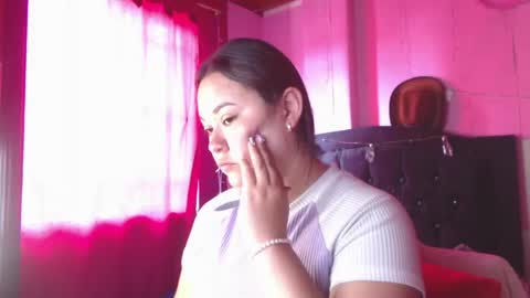 Snapshot of nikkirous_ chatting on April 28, 2026, 1:49 pm Nikkirous online show from April 28, 2026, 1:49 pm
