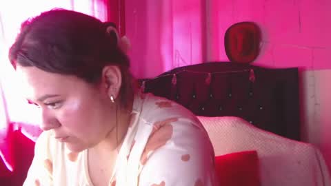 Snapshot of nikkirous_ chatting on May 15, 2026, 5:20 pm Nikkirous online show from May 15, 2026, 5:20 pm