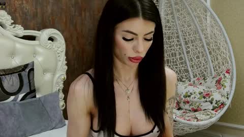 Nikky online show from March 6, 2025, 8:19 am