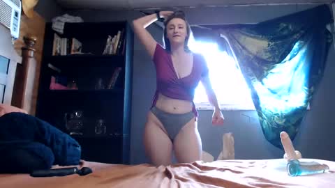 Nikki online show from September 29, 2025, 3:39 pm