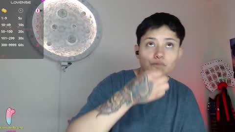 Nikky online show from February 24, 2025, 4:36 pm