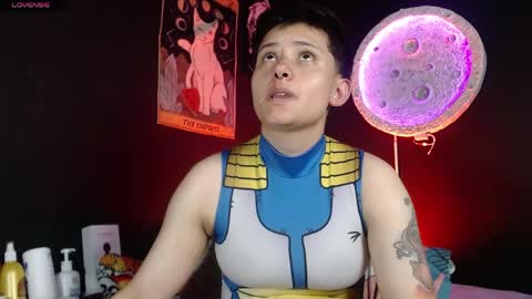 Nikky online show from April 20, 2026, 7:15 pm