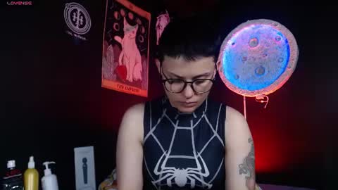 Nikky online show from July 7, 2026, 2:32 pm