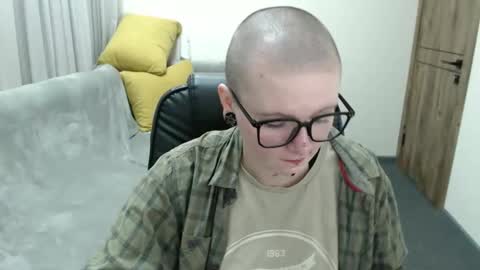 Snapshot of nikkysnow chatting on September 12, 2025, 8:03 am nikkysnow online show from September 12, 2025, 8:03 am