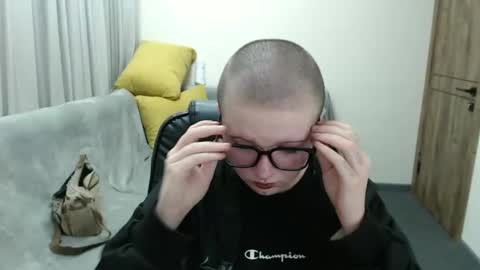 Snapshot of nikkysnow chatting on September 17, 2025, 8:05 am nikkysnow online show from September 17, 2025, 8:05 am