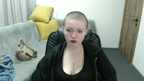 Snapshot of nikkysnow chatting on September 19, 2025, 8:05 am nikkysnow online show from September 19, 2025, 8:05 am