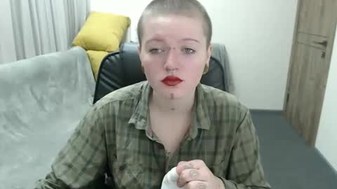 Snapshot of nikkysnow chatting on September 26, 2025, 8:18 am nikkysnow online show from September 26, 2025, 8:18 am