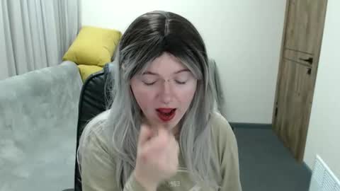 Snapshot of nikkysnow chatting on October 19, 2025, 8:04 am nikkysnow online show from October 19, 2025, 8:04 am