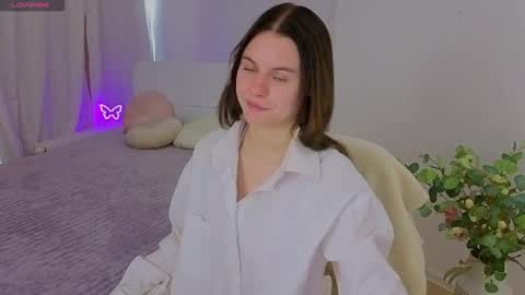 Snapshot of nikkyy_reed chatting on April 24, 2026, 7:55 am Nikky online show from April 24, 2026, 7:55 am