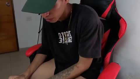 niklaus_wolf online show from March 31, 2026, 6:14 am