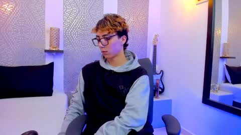    online show from January 8, 2025, 4:02 am