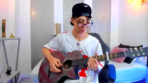    online show from March 7, 2025, 4:02 am