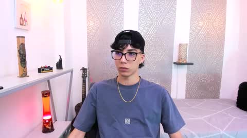    online show from September 15, 2025, 3:28 am