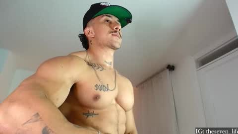 Niko online show from September 17, 2025, 5:20 am