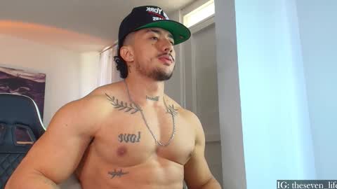 Niko online show from October 19, 2025, 1:56 pm