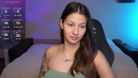 Niky online show from November 10, 2025, 1:26 am