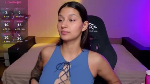 Niky online show from November 17, 2025, 8:31 am