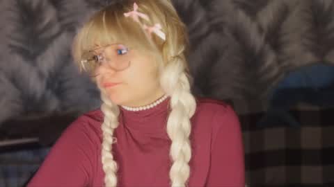 Snapshot of nikoli_naw chatting on May 4, 2026, 8:49 pm nikoli_naw online show from May 4, 2026, 8:49 pm