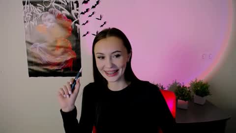 nikonara_ online show from February 5, 2025, 4:03 pm