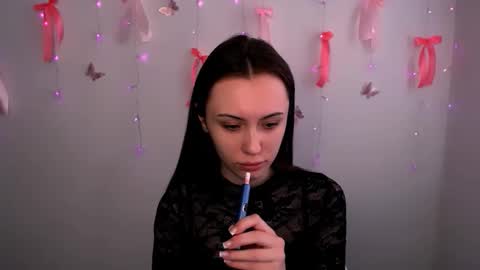 nikonara_ online show from February 24, 2026, 9:40 am