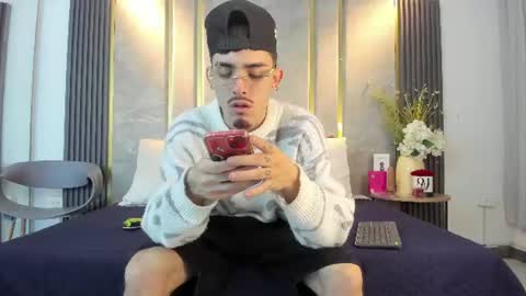 Snapshot of nikostone chatting on June 16, 2026, 4:15 am Niko Stone online show from June 16, 2026, 4:15 am