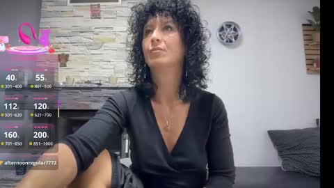 nikol online show from October 13, 2025, 5:07 am