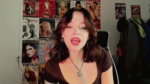 Veronica online show from December 4, 2025, 8:56 am