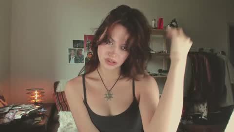 Snapshot of niky_jess chatting on May 21, 2026, 10:22 am Veronica online show from May 21, 2026, 10:22 am