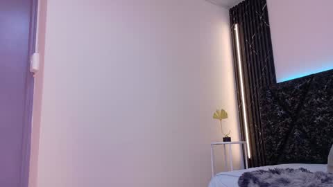 Snapshot of niky_smit chatting on January 8, 2025, 2:46 pm NIKY SMIT online show from January 8, 2025, 2:46 pm