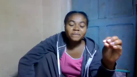 Snapshot of nilahmarie chatting on June 19, 2026, 6:01 pm nilah online show from June 19, 2026, 6:01 pm