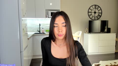 Bella online show from January 27, 2025, 10:27 pm