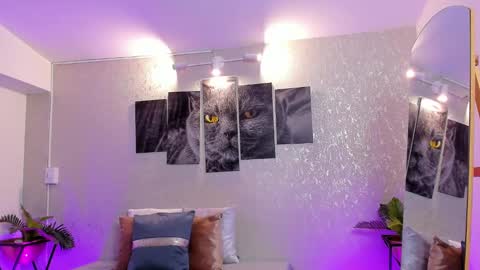 Nils online show from October 25, 2025, 4:09 am