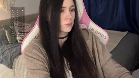 Jennet online show from March 9, 2025, 6:00 pm