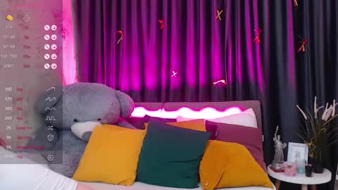 Nina online show from January 5, 2026, 5:27 pm