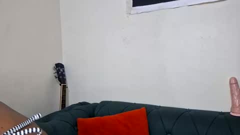 nina_bambi online show from April 18, 2026, 2:04 am